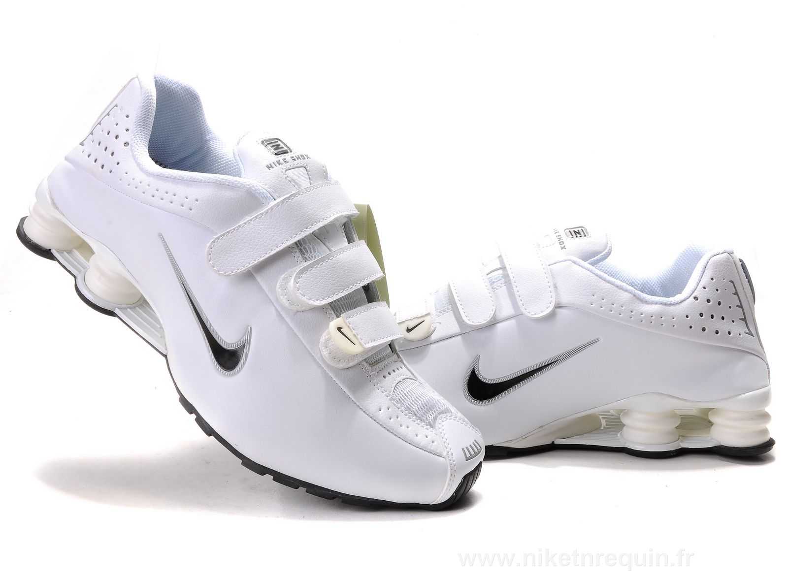 blancs Nike Shox R4 avec Strapes (3).JPG